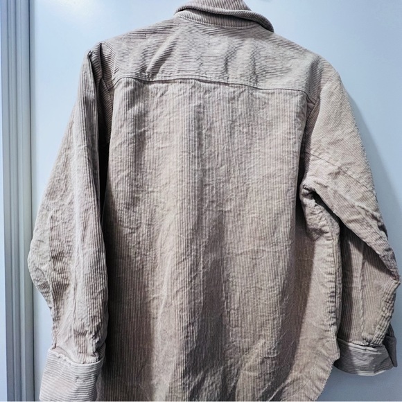 Gap Oversized Corduroy Button Up - Picture 4 of 4
